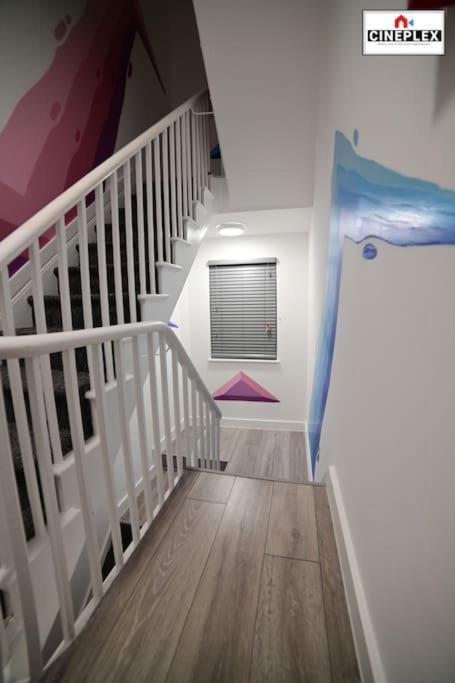 Business Leisure Professional Flat B Unit 2 Lewisham Wifi Netflix By Cineplex Short Lets & Serviced Appartamento *