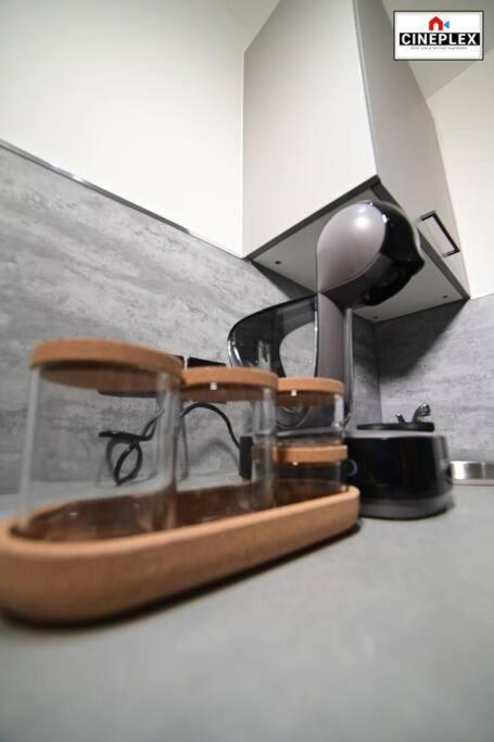 Business Leisure Professional Flat B Unit 2 Lewisham Wifi Netflix By Cineplex Short Lets & Serviced Appartamento *
